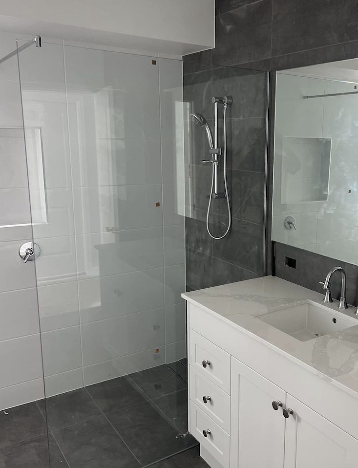 Shower screen installation 33