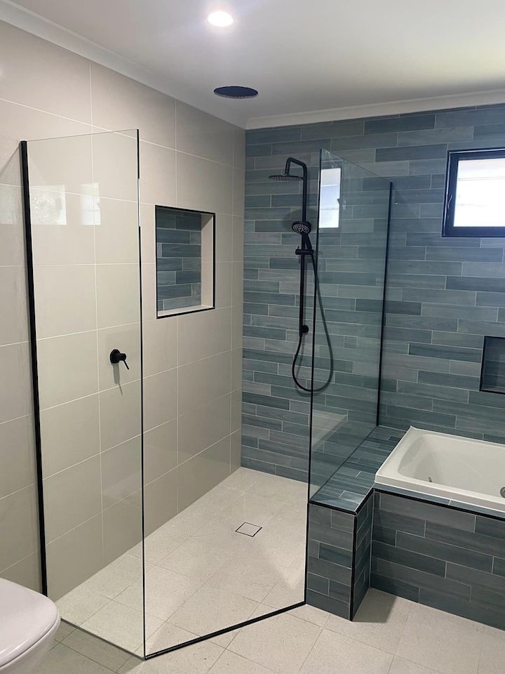 Shower screen installation 7