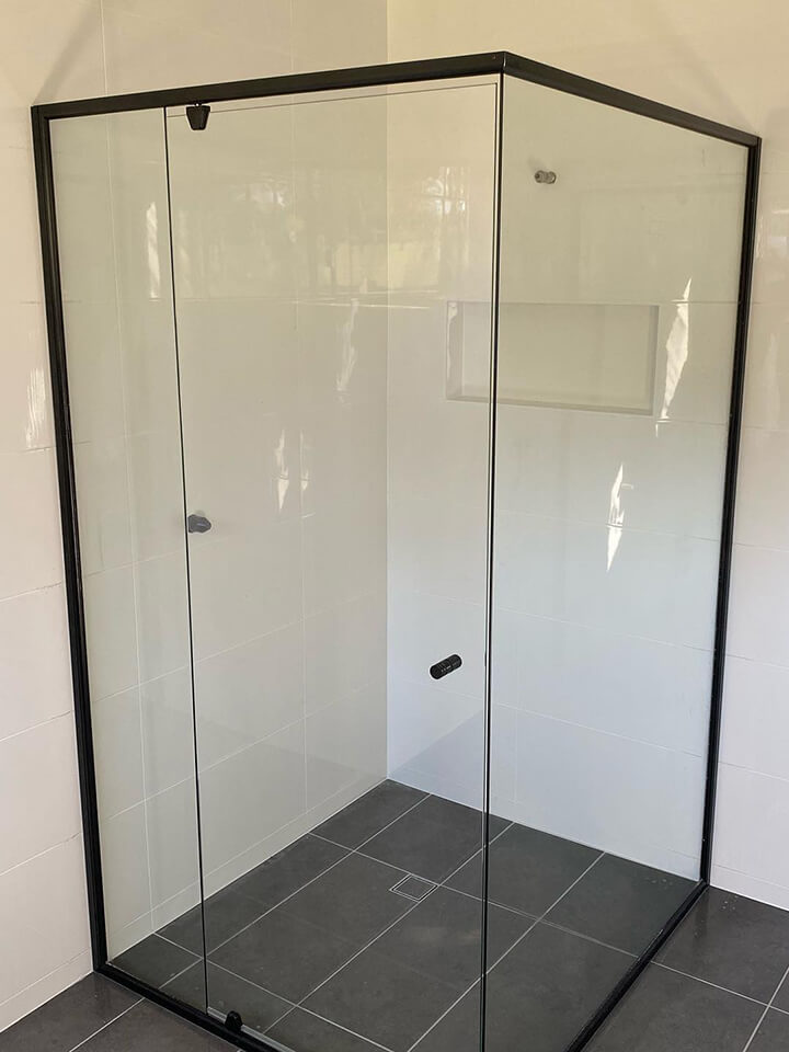Shower screen installation 20