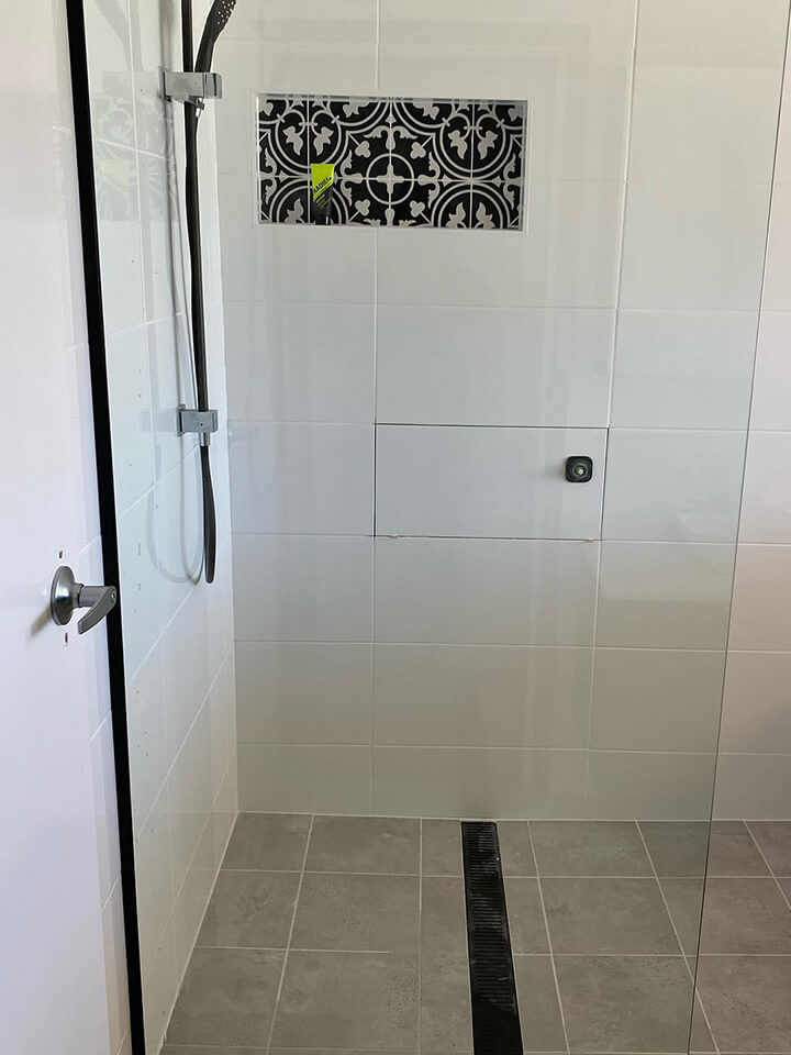 Shower screen installation 25